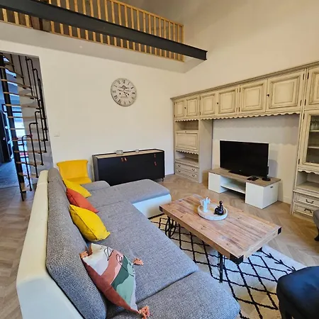 Maison Atypique Coeur De Ville 9 Couchages La Garnache Buitenkant foto